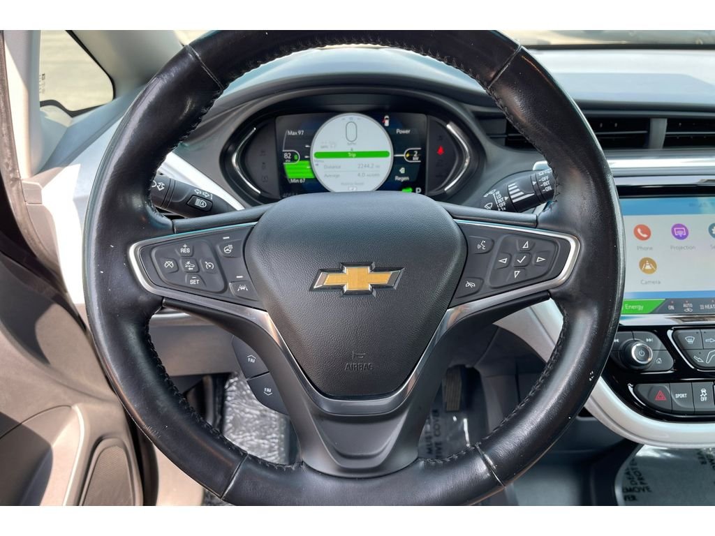 Used 2017 Silver Ice Metallic Chevrolet Premier image 33