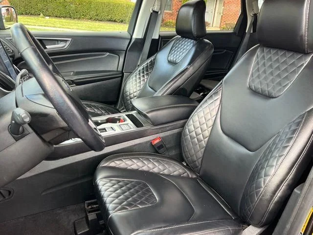 Used 2023 Black Ford Titanium image 18