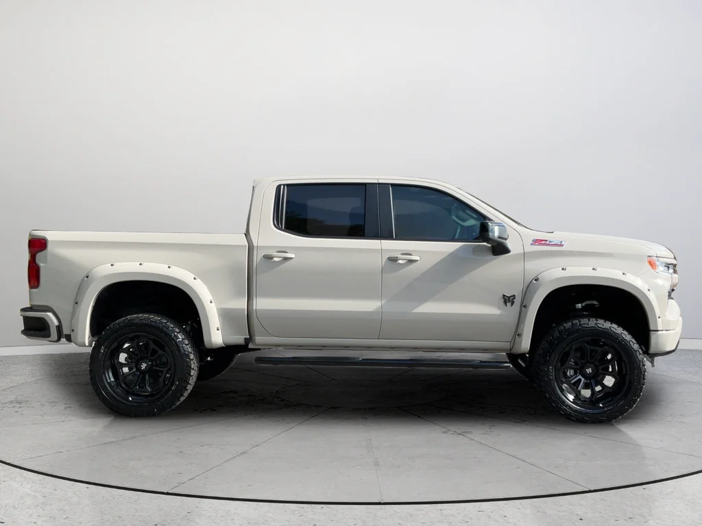 New 2026 White Sands Chevrolet RST image 4