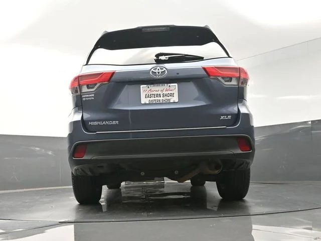 Used 2019 Blue Toyota XLE image 36