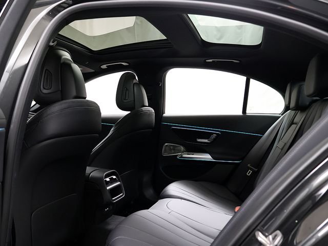 New 2026 Graphite Grey Metallic Mercedes-Benz E 450 image 13