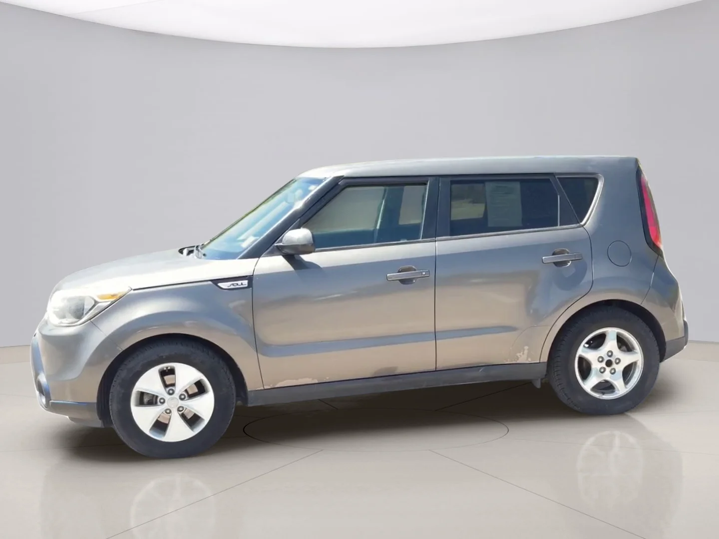 Used 2015 Black Kia BASE image 2