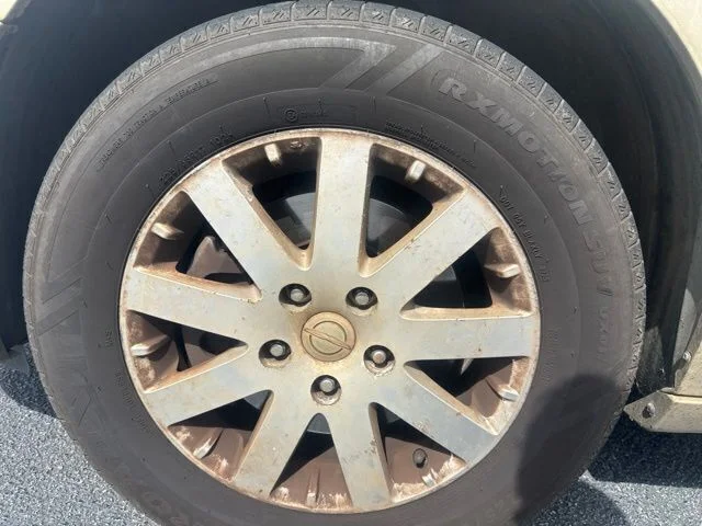 Used 2013 Beige Chrysler Touring image 12
