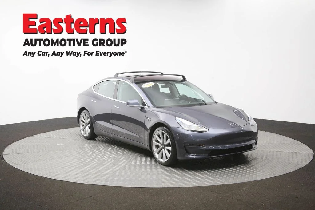 Used 2018 Gray Tesla Long Range image 43