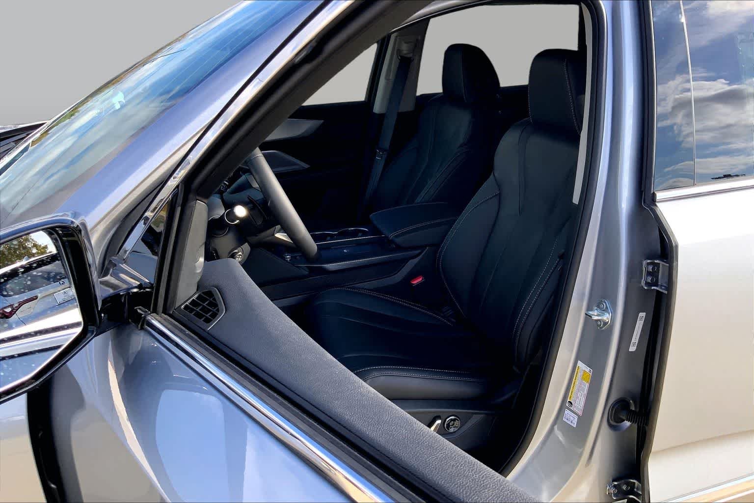 Certified Used 2026 Solar Silver Metallic Acura w/Technology Package image 18