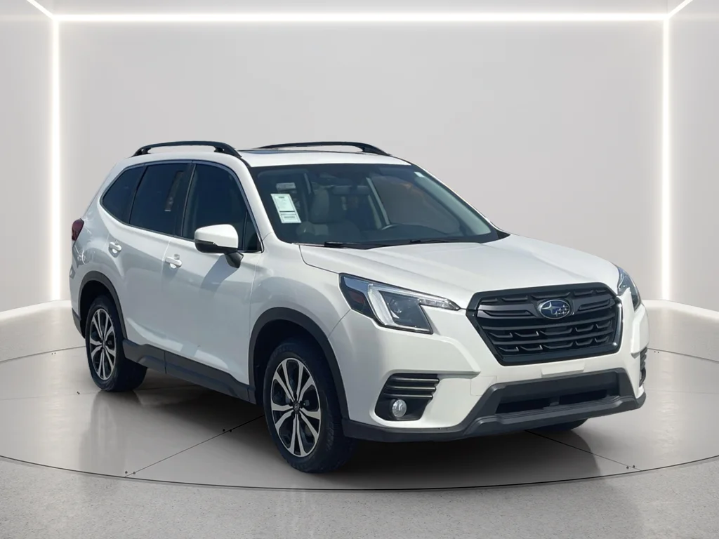 Used 2023 Crystal White Pearl Subaru Limited image 4