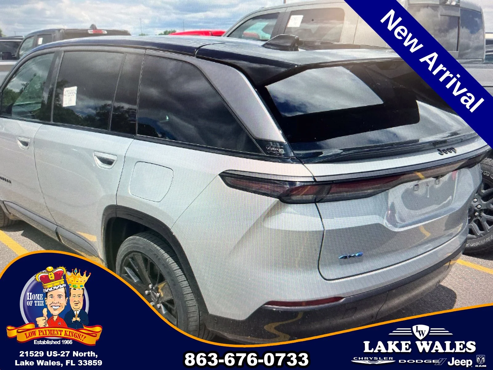 Used 2024 Silver Jeep Launch Edition image 5