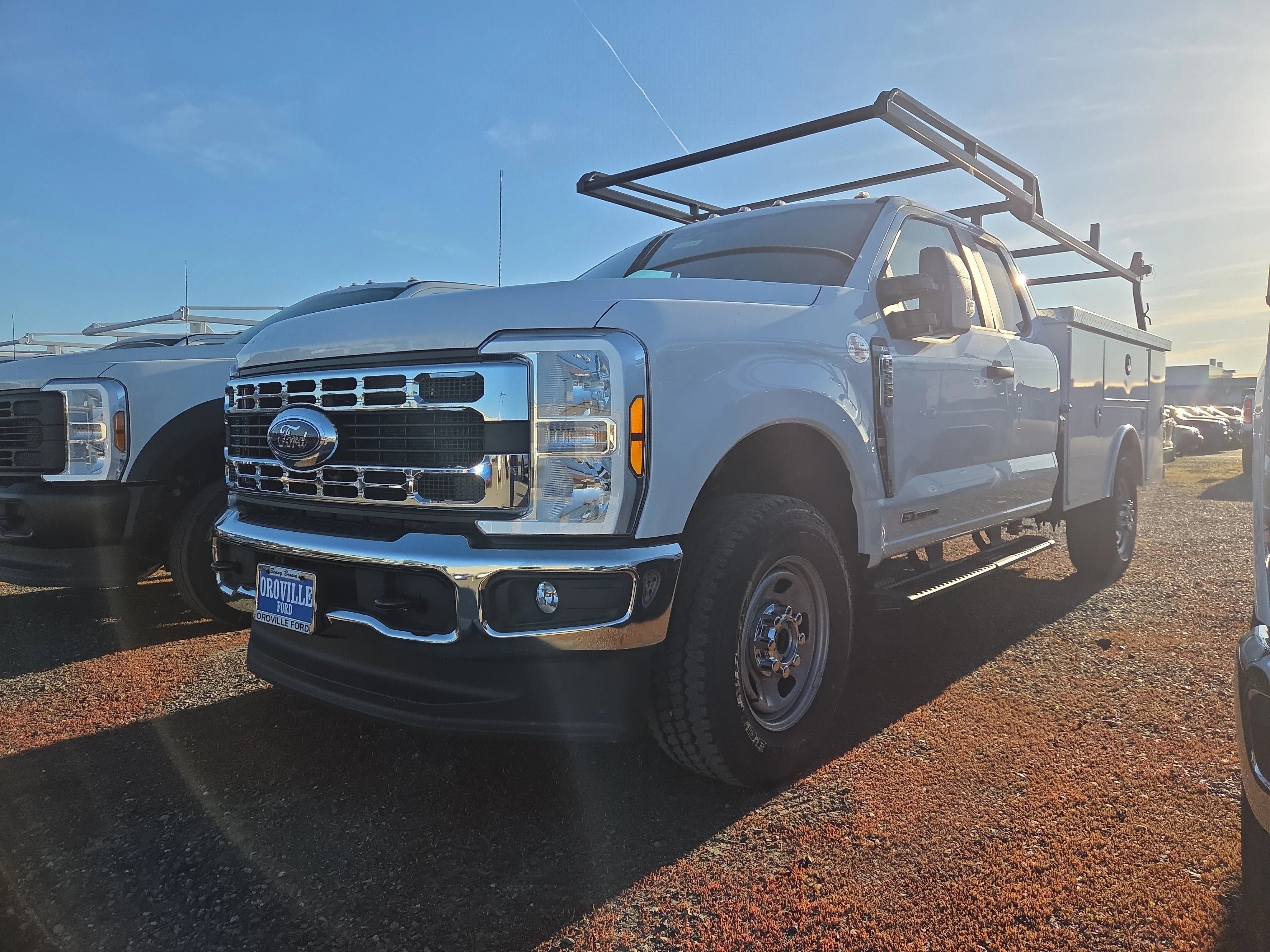 2026 Ford F-350 XL 4x4 SuperCab 168-In SRW's photo