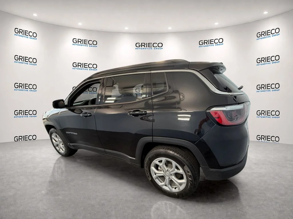Used 2024 Black Jeep Latitude image 10