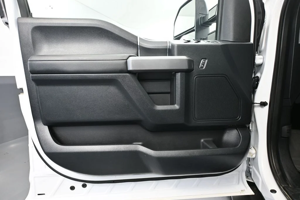 Used 2020 White Ford XLT image 19
