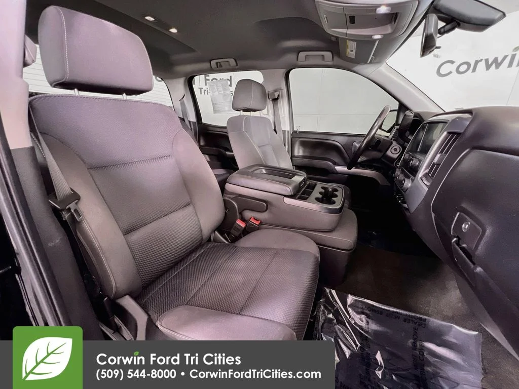 Used 2018 Black Chevrolet LT image 16