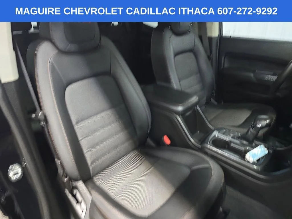 Used 2022 Onyx Black GMC AT4 - Cloth image 14