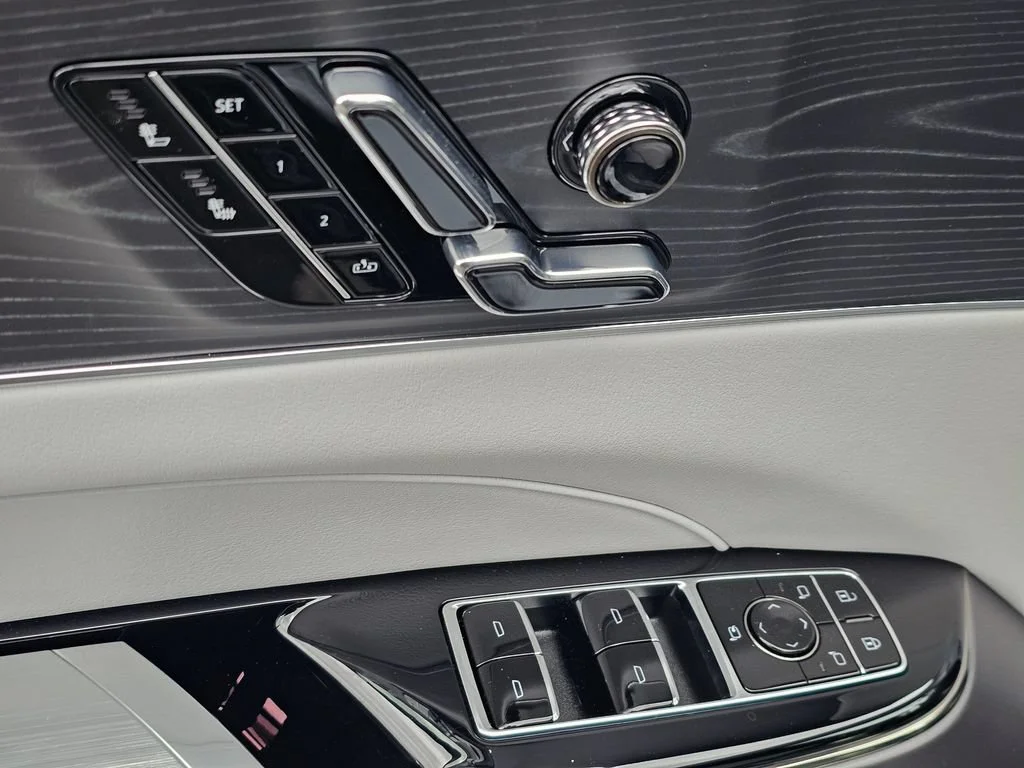 2026 Cadillac LYRIQ Sport - Photo 22