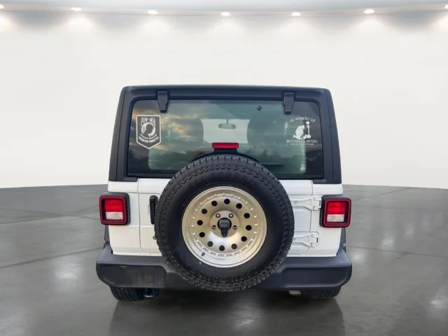 Used 2021 White Jeep Sport image 18