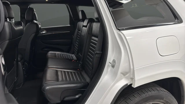 Used 2020 Bright White Clearcoat Jeep Limited X image 23