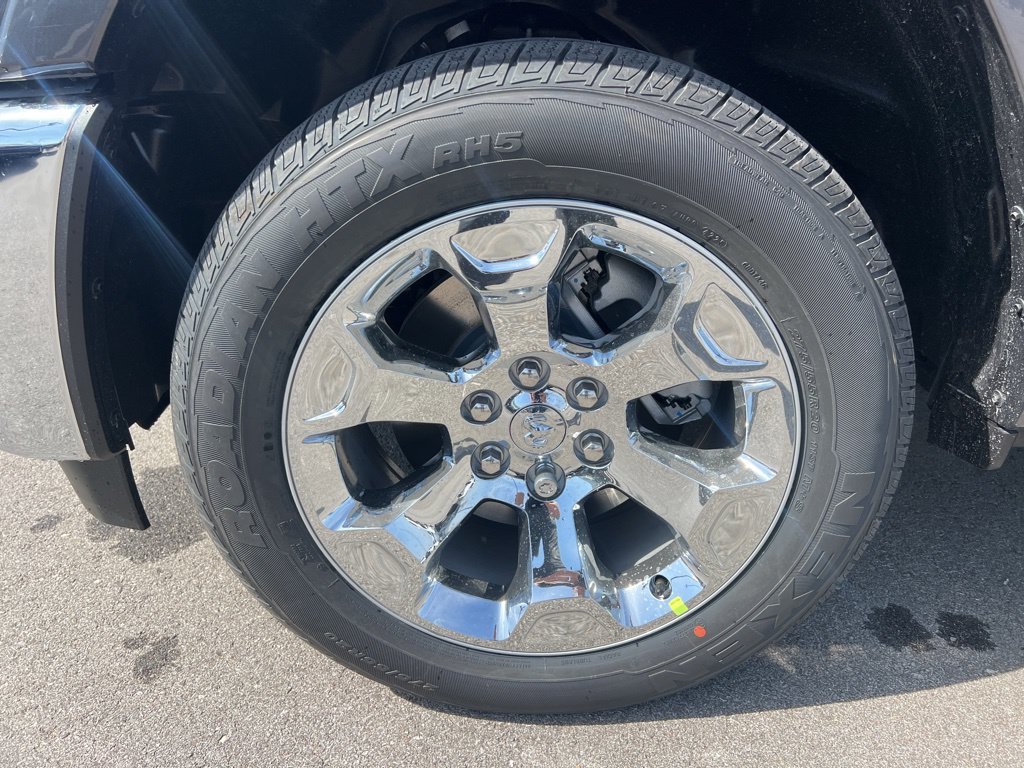 New 2026 Granite Crystal Metallic Clear-Coat Exterior Paint RAM Big Horn/Lone Star image 32