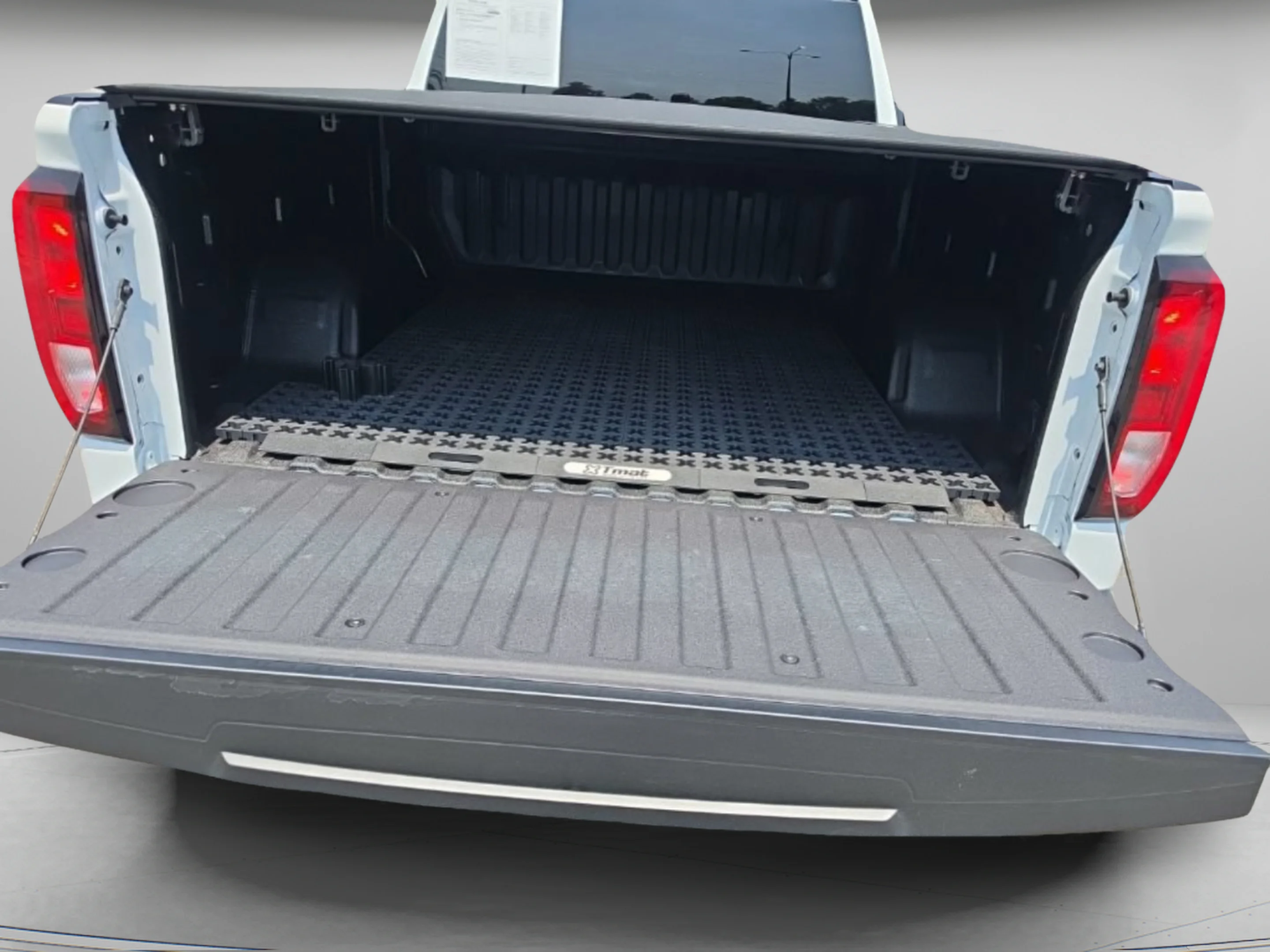 Used 2026 Summit White GMC Pro image 11