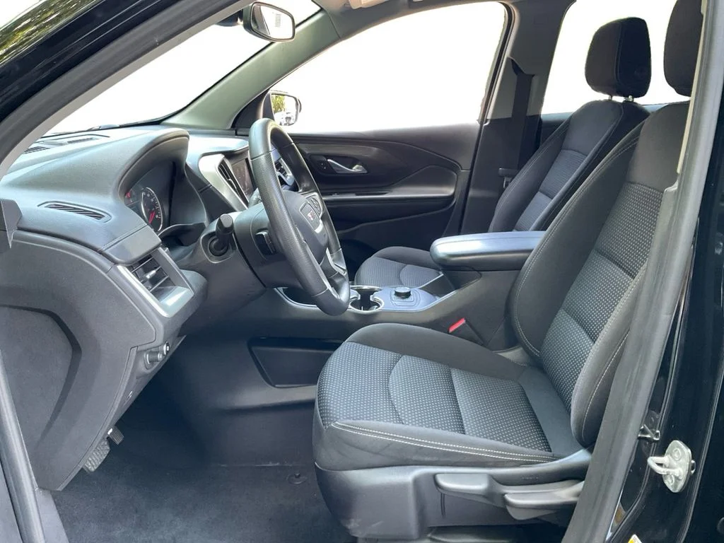 Used 2022 Black GMC SLE image 18