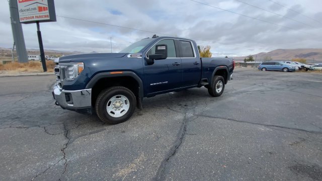 Used 2023 Pacific Blue Metallic GMC SLE image 4