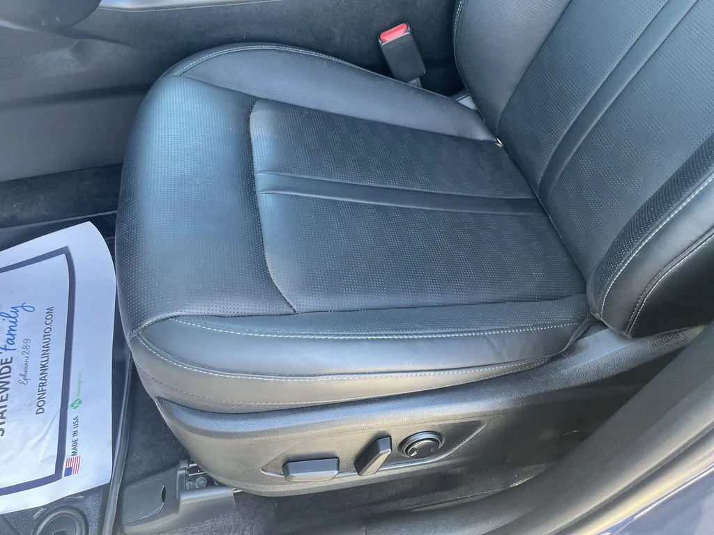 Used 2025 Black Kia EX image 12