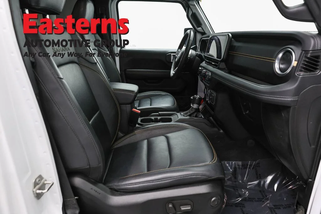 Used 2024 White Jeep Sahara image 24