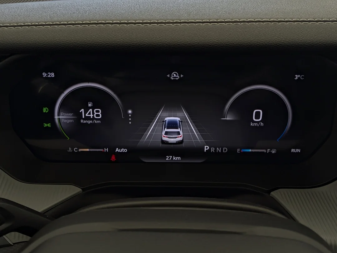 New 2026 Grey Jeep Limited - - 4x4 - 1.6L Turbo Hybrid - Uconnect 5 w/ 12.3 Screen & More! image 19
