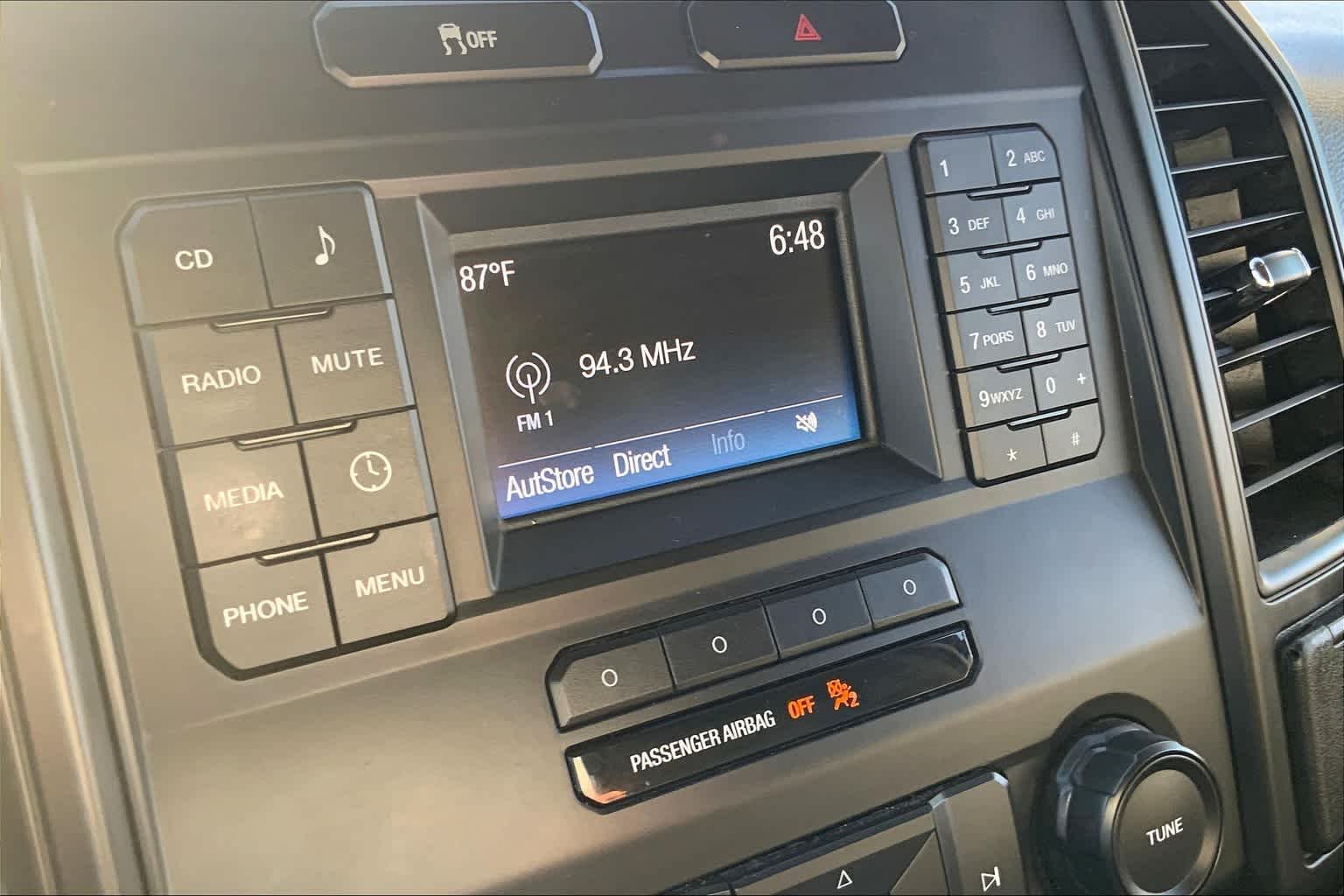 Used 2017 Oxford White Ford XL image 28