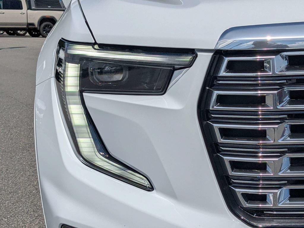 2026 GMC Acadia Denali - Photo 10