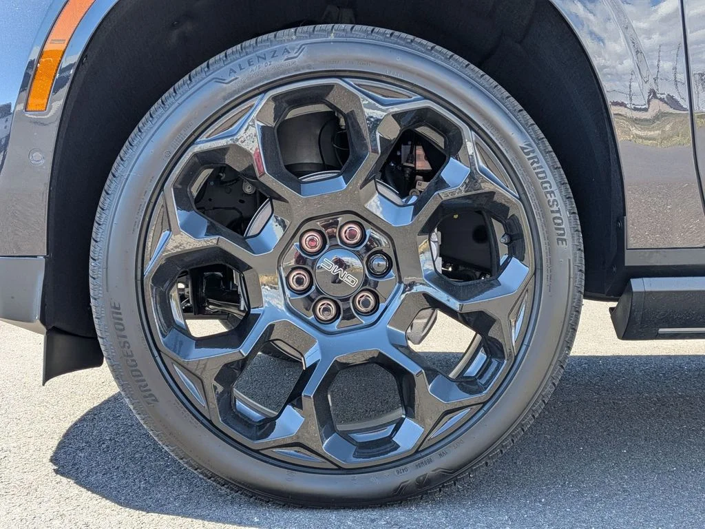 2026 GMC Yukon XL Denali - Photo 28