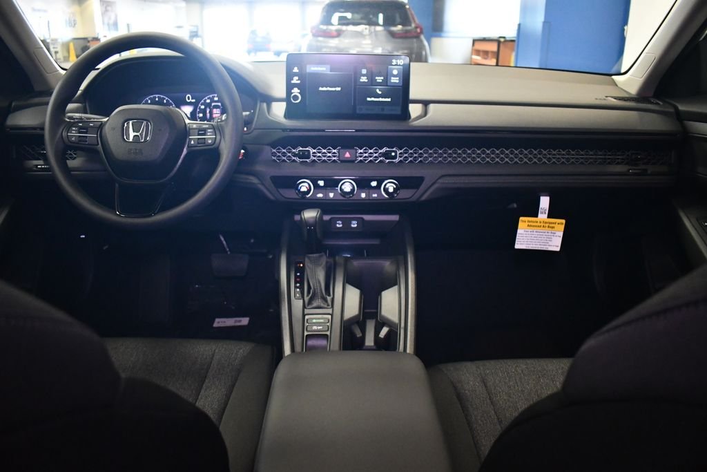 New 2026 Platinum White Pearl Honda LX image 10