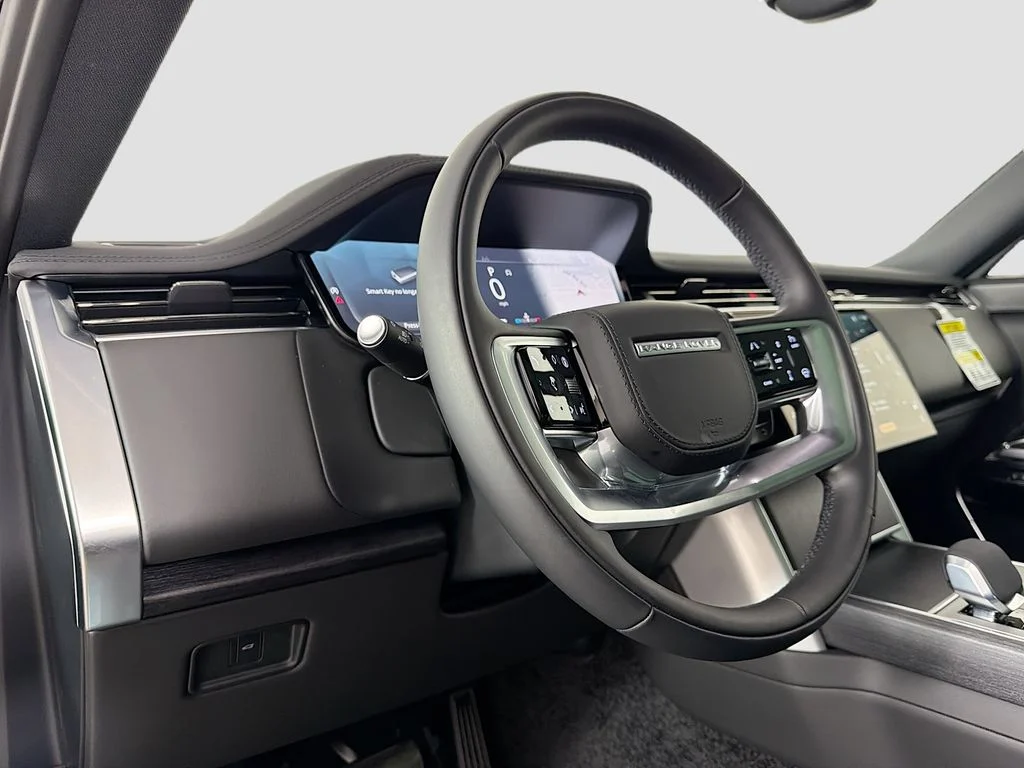 New 2026 Santorini Black Land Rover SE image 9