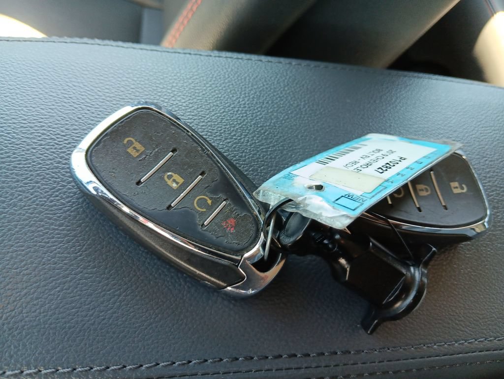 Used 2019 Includes (TUS) Black grille.) Chevrolet Premier image 28