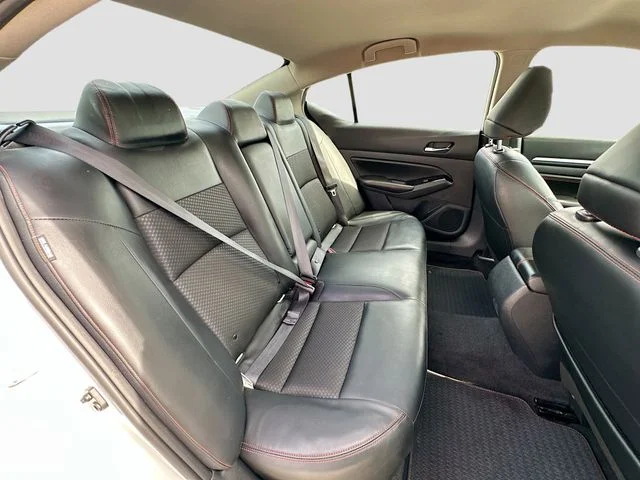 Used 2023 White Nissan 2.5 SR image 24
