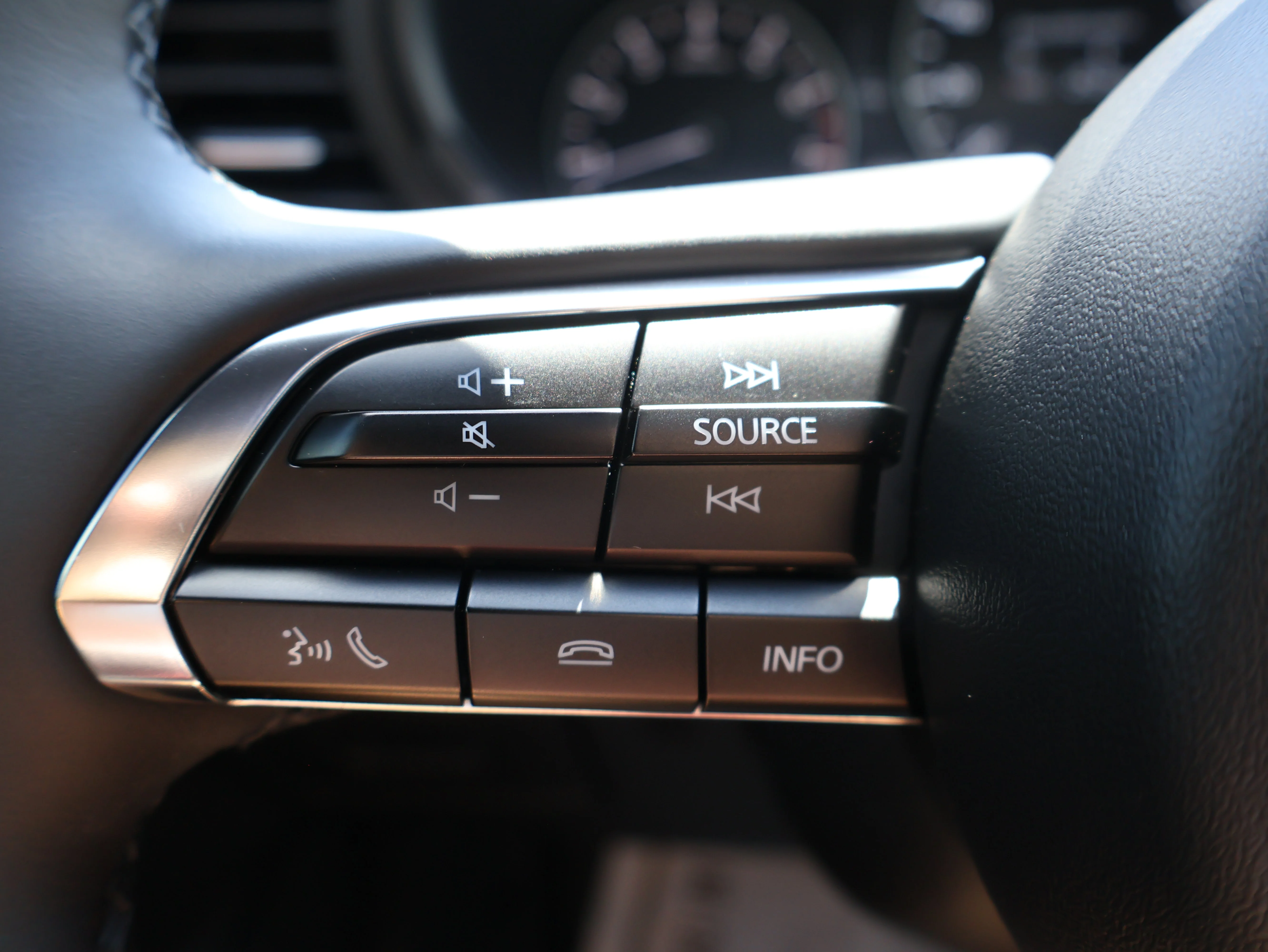Used 2026 Machine Gray Metallic Mazda 2.5 Turbo Premium Plus image 38