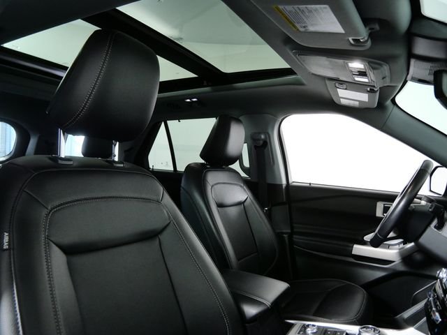 Used 2023 Gray Ford Limited image 11