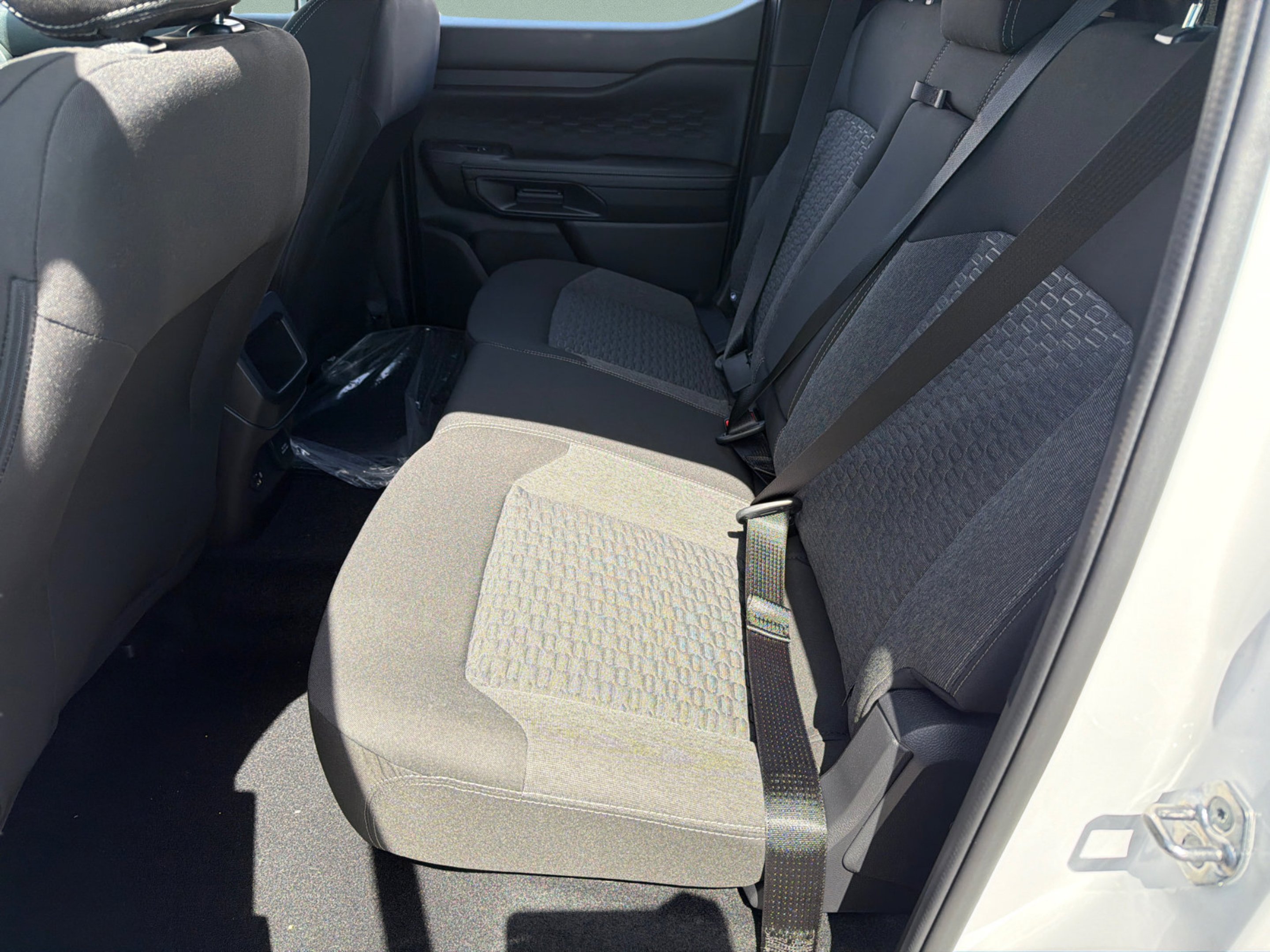 New 2026 Oxford White Ford XLT image 11