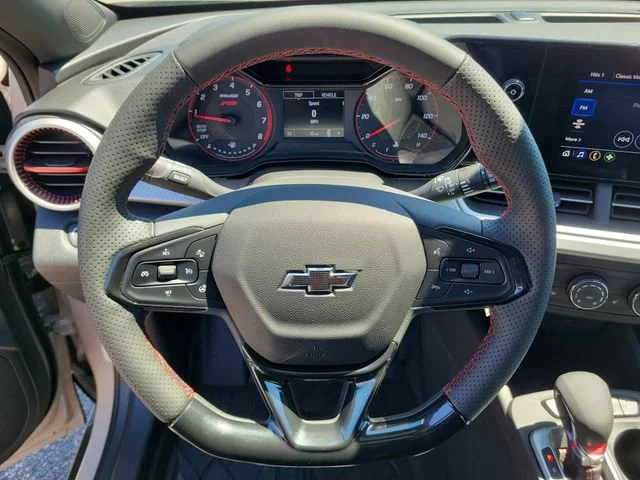 2026 Chevrolet Trax RS - Photo 18