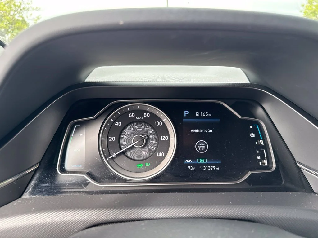 Used 2021 Gray Hyundai SE image 8
