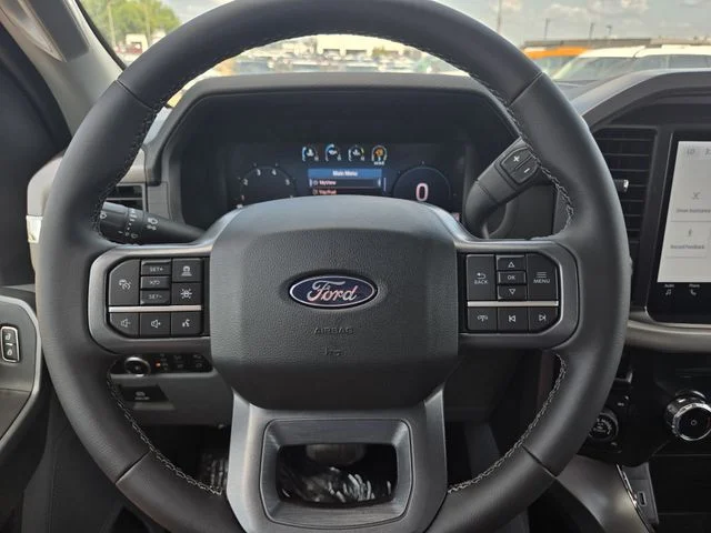 New 2026 Carbonized Gray Metallic Ford XLT image 19