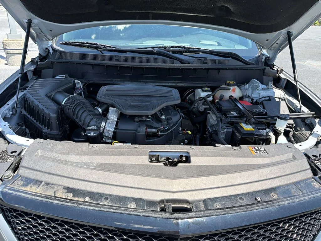 Used 2020 Gray Cadillac Sport image 22