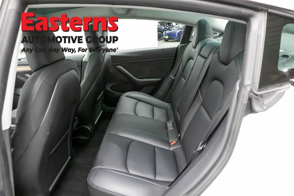 Used 2023 White Tesla Base image 19