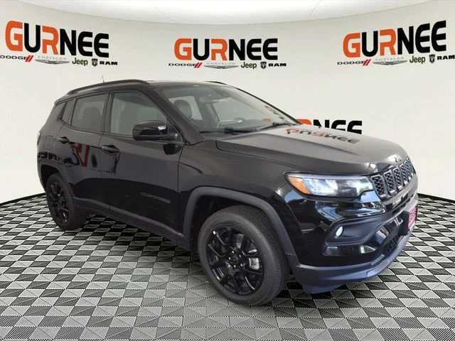 New 2026 Diamond Black Crystal Pearl-Coat Exterior Paint Jeep Latitude image 11