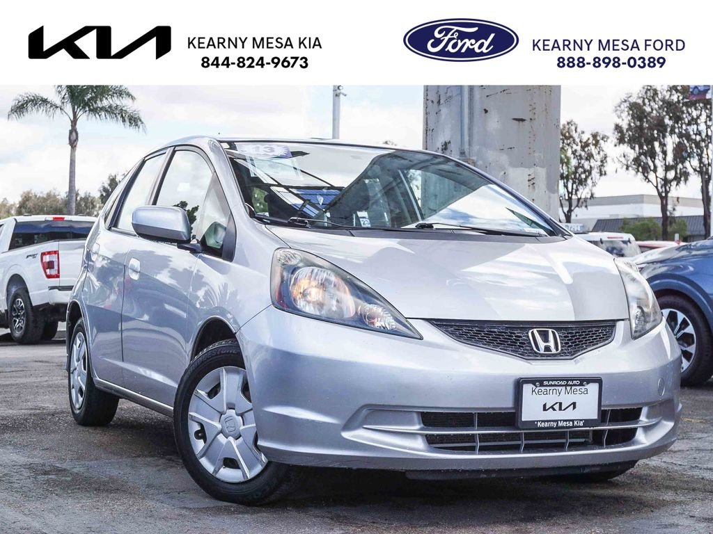2013 Honda Fit Auto's photo