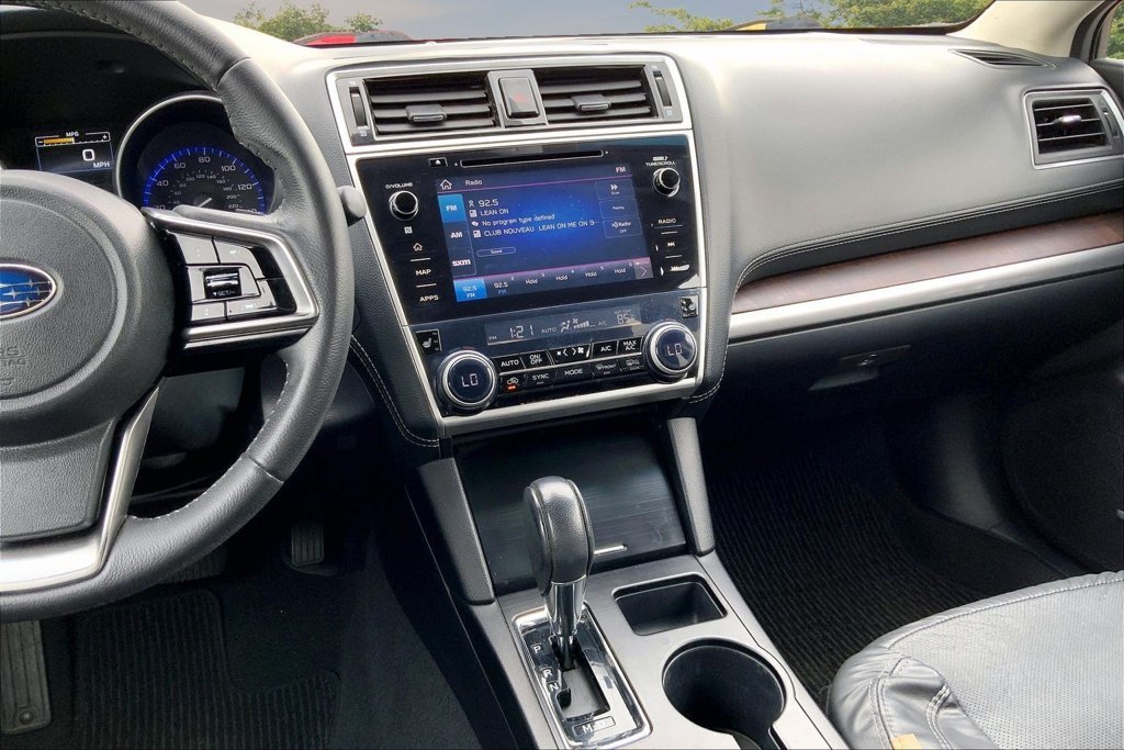 Used 2019 Silver Subaru 2.5i image 9