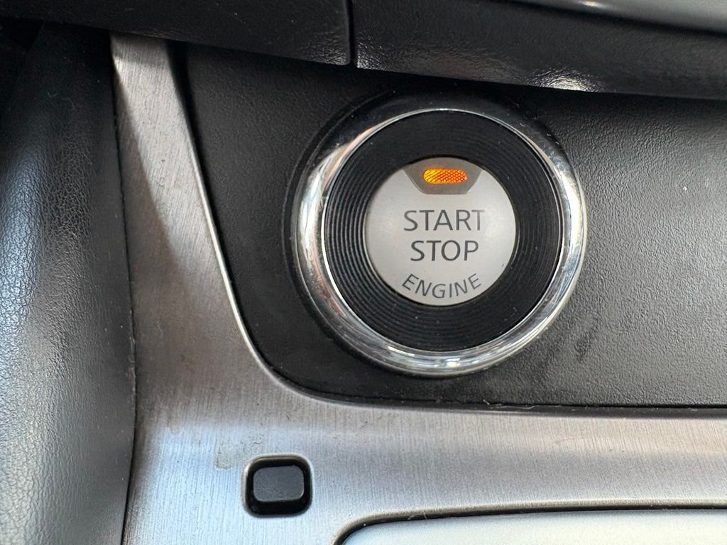 Used 2020 Gray Nissan SV image 28