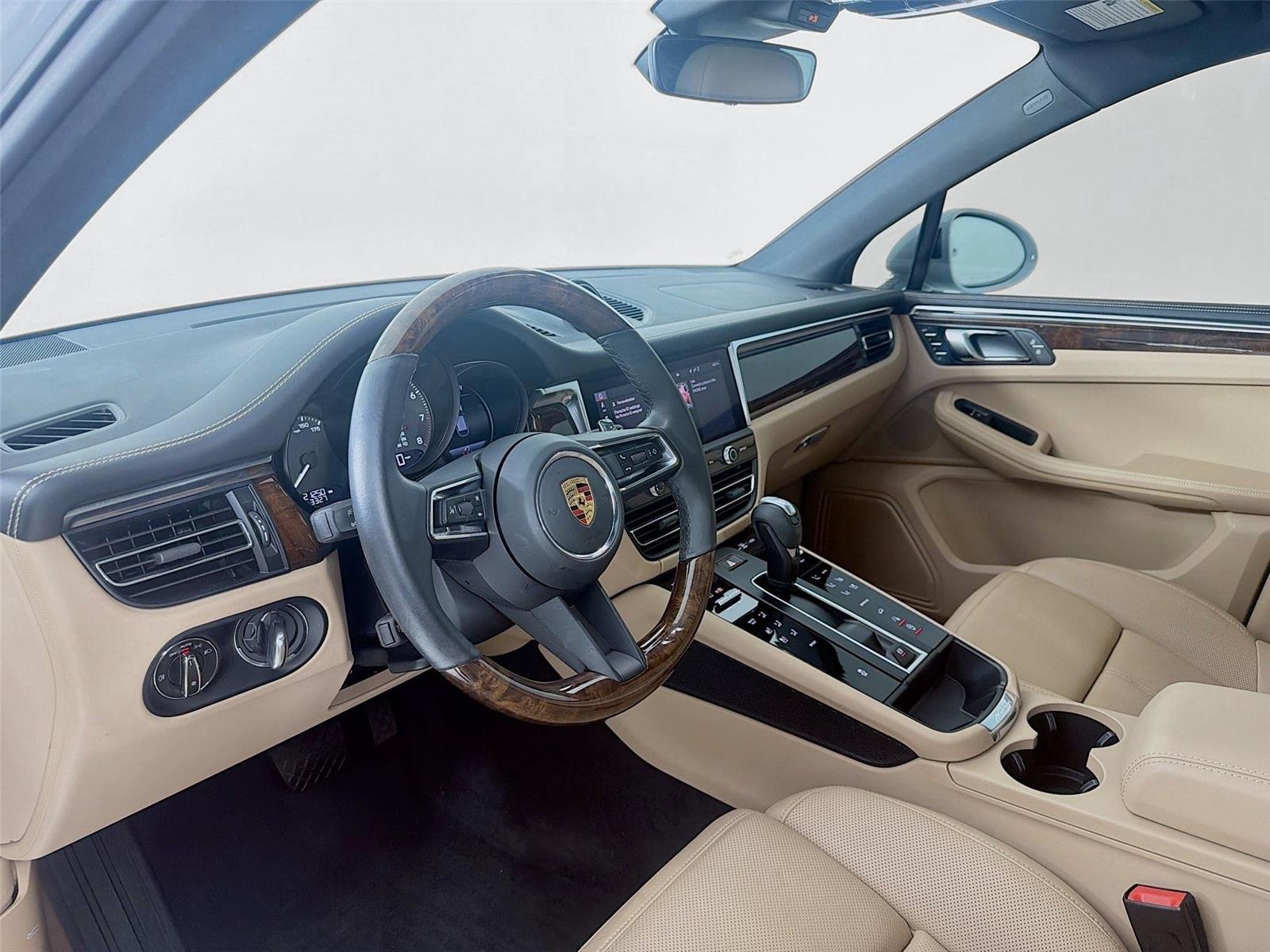 Used 2023 Carrara White Metallic Porsche T image 4