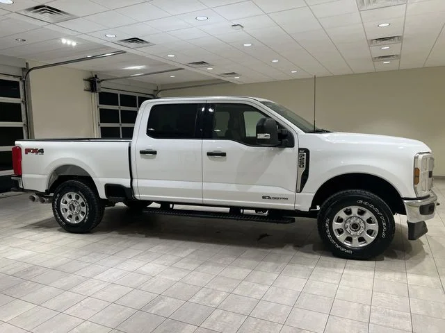 Certified Used 2024 Oxford White Ford XLT image 6