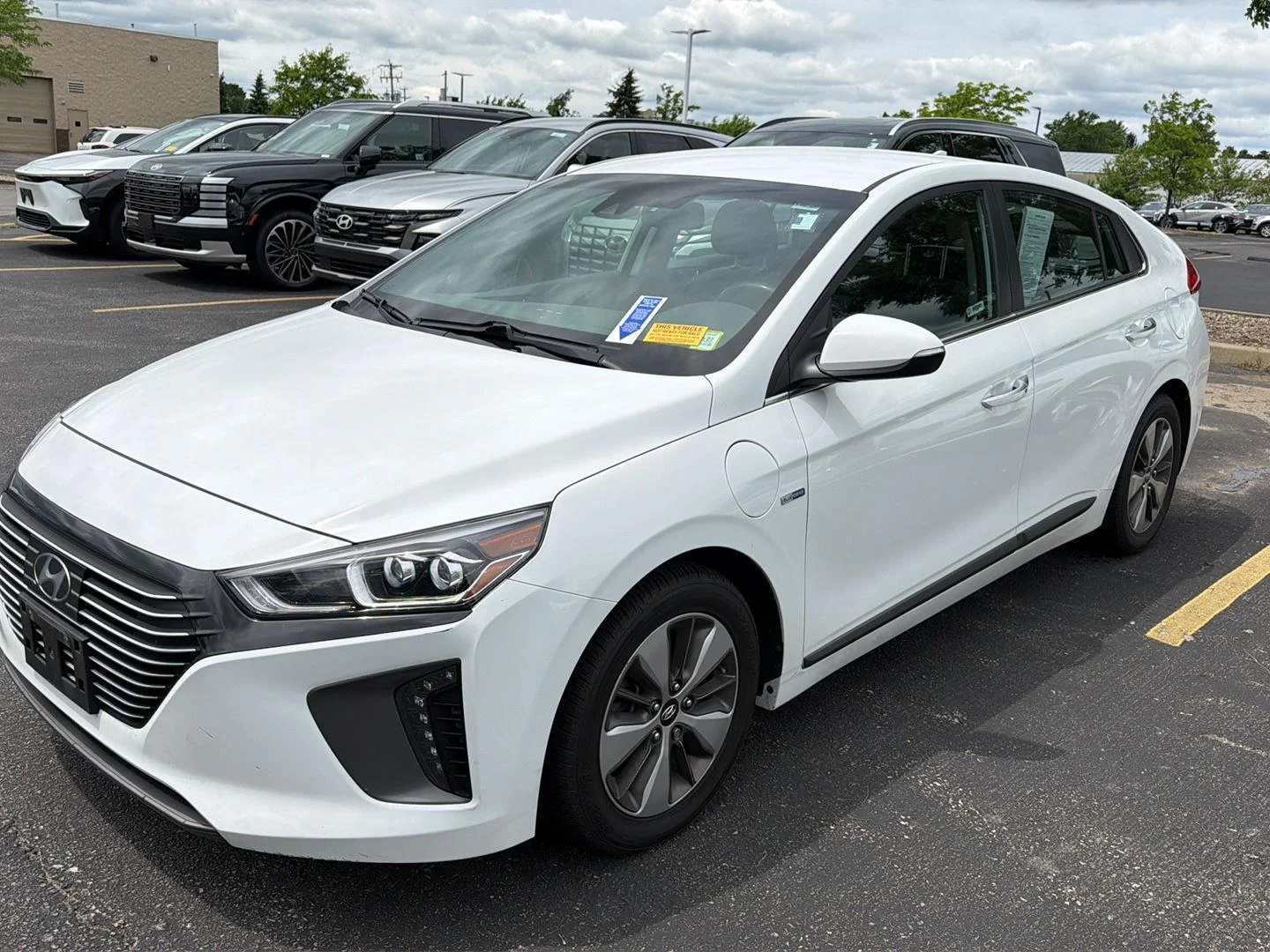 Used 2019 Wh Hyundai  image 3