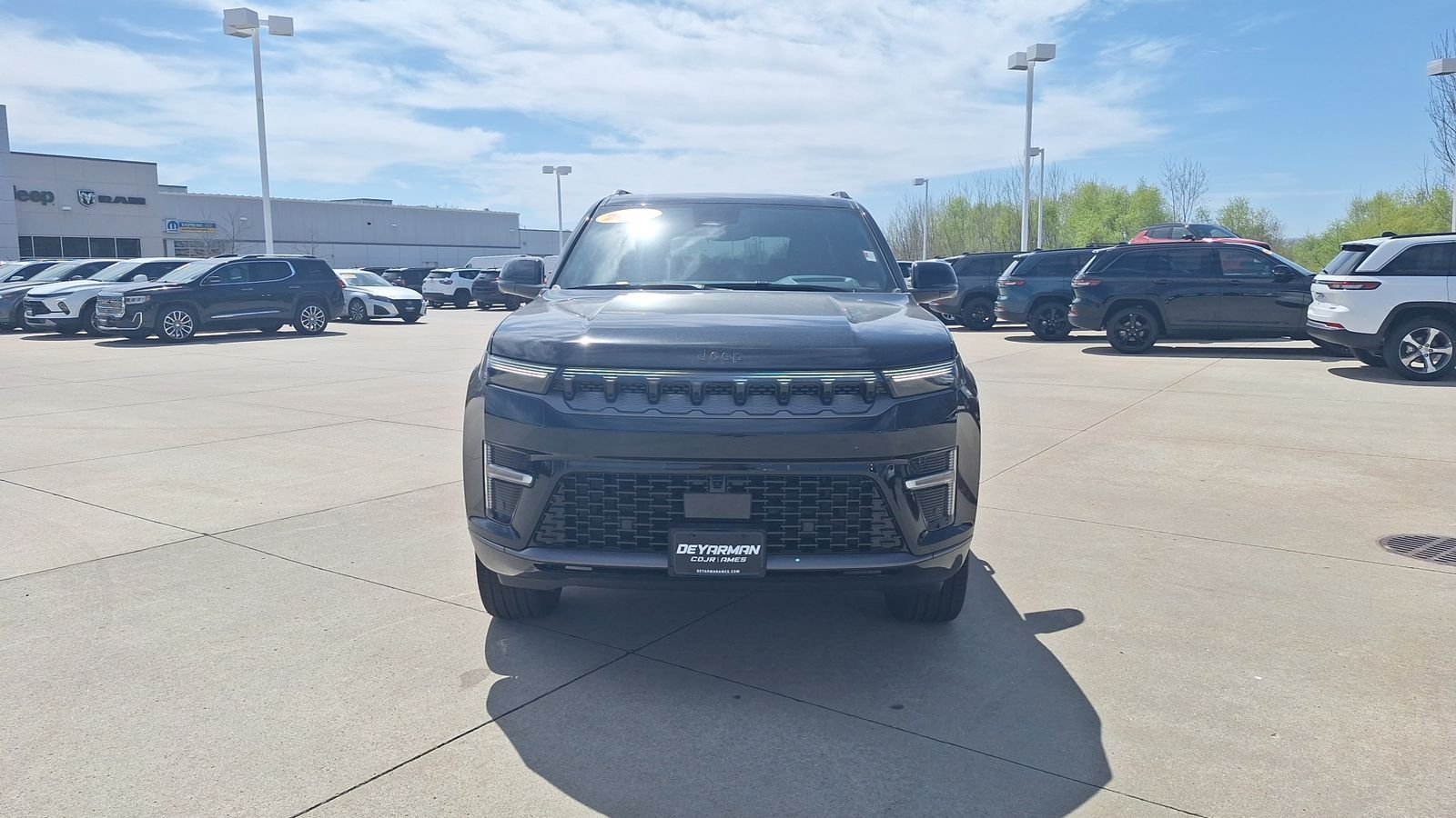 New 2026 High Gloss Black Exterior Paint Jeep Limited Reserve image 9