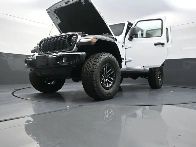 New 2026 Bright White Clear-Coat Exterior Paint Jeep Willys image 31